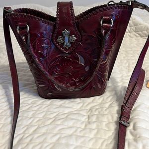 From Patricia Nash, the Ninetta Twist Lock Floral Tote Bag